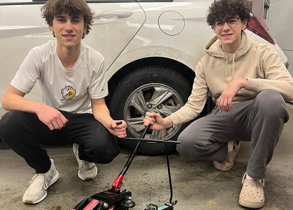TechnoScout Launches Teen Auto Engineering  Pre-Driver Program in Solon, Ohio